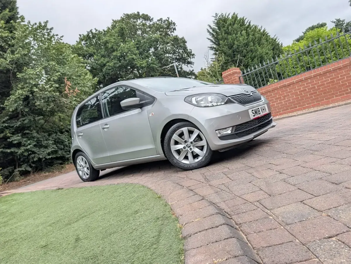 Used Skoda Citigo SE L 75 HP (55 kW) 2018 Tungsten silver Hatchback