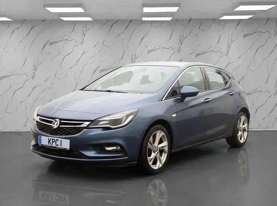Used Vauxhall Astra SRi 136 HP (100 kW) 2015 Blue Hatchback
