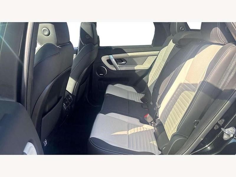 Used Land Rover Discovery Sport HSE Dynamic 204 HP (150 kW) 2024 Santorini black SUV