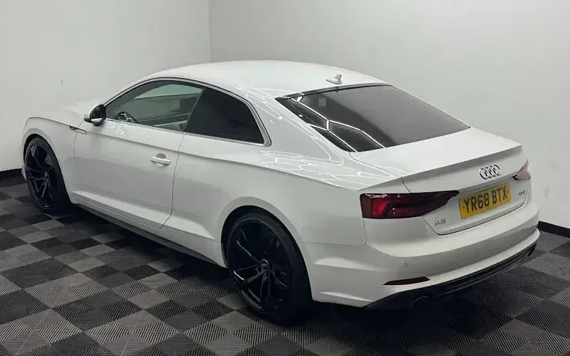 Used Audi A5 S-Line 190 HP (139 kW) 2018 White Coupe