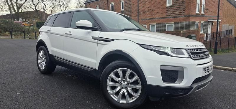 White Used 2015 Land Rover Range Rover evoque SE Estate | £7,399 (Good price) - Image 1/4