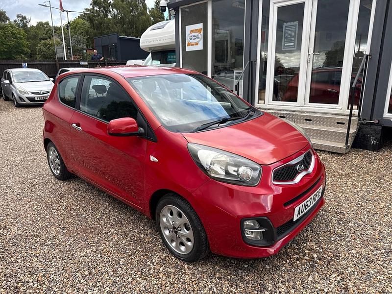 Red Used 2013 Kia Picanto City Hatchback | £4,990 (Fair price) - Image 1/4