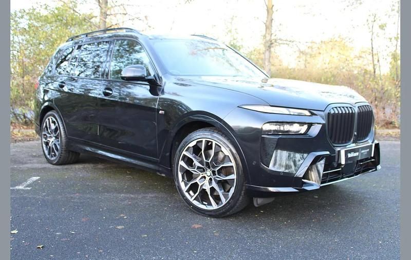Black Used 2022 BMW X7 M Sport SUV | £59,495 (Fair price) - Image 1/4