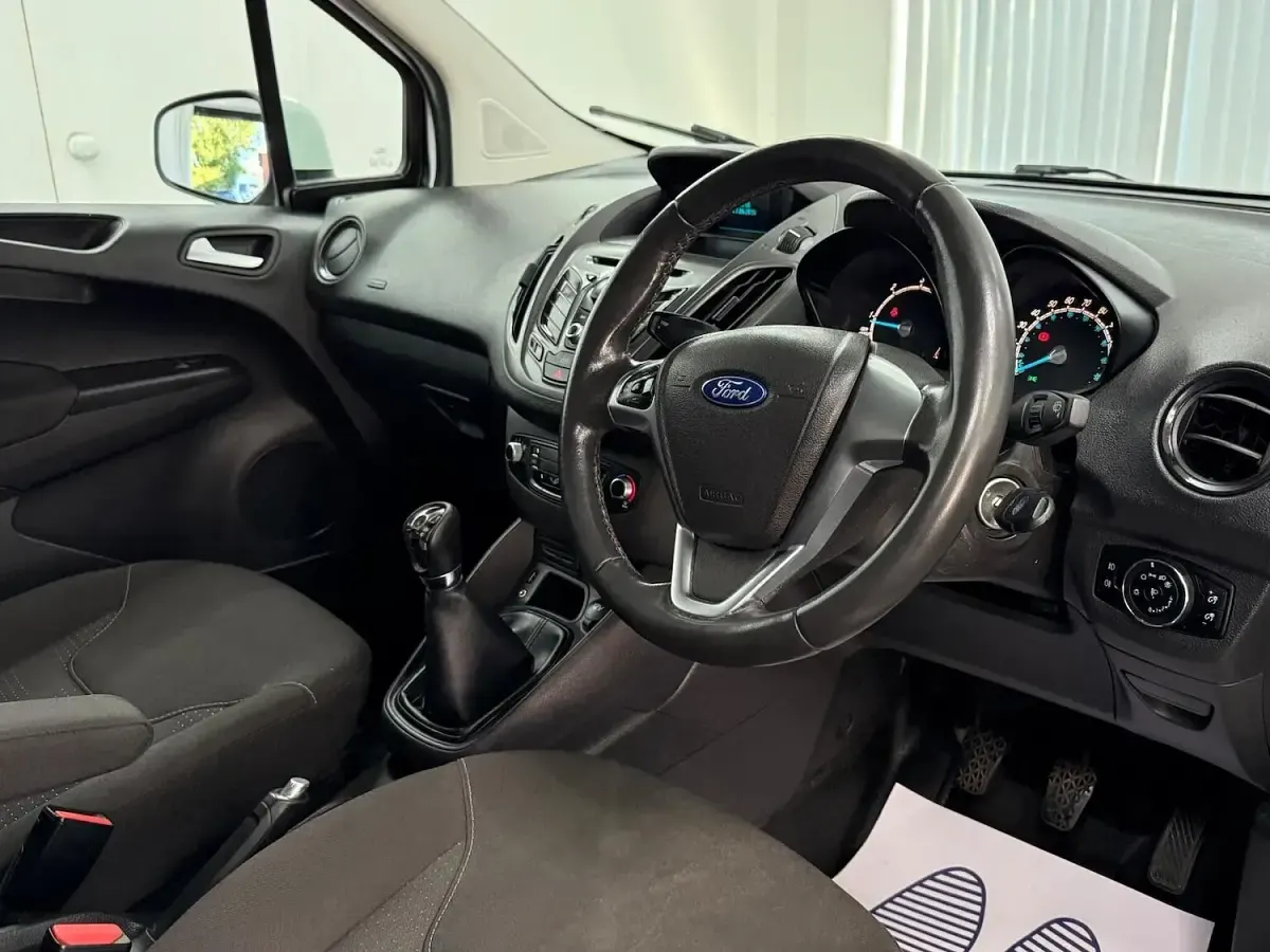 Used Ford Transit Trend 2016 White Van