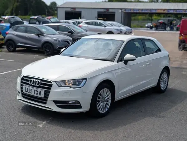 Used Audi A3 Performance 110 HP (80 kW) 2015 White Hatchback