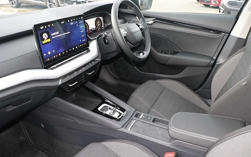 Used Skoda Octavia SE Technology 150 HP (110 kW) 2025 Black magic pearl effect Hatchback