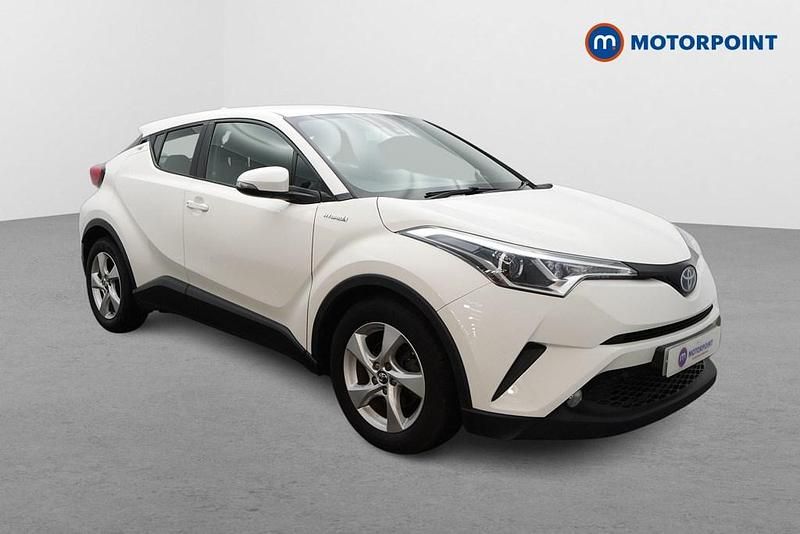 Used Toyota C-HR 122 HP (89 kW) 2019 White SUV