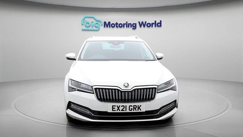 Used Skoda Superb SE L 150 HP (110 kW) 2021 White Estate