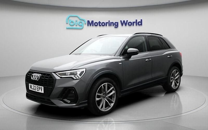 Second-hand Audi Q3 Black Edition 150 CP (110 kW) 2022 Gri SUV