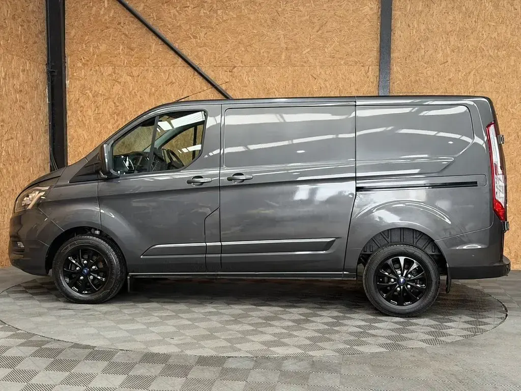 Used Ford Transit Custom Limited 130 HP (95 kW) 2023 Grey Van