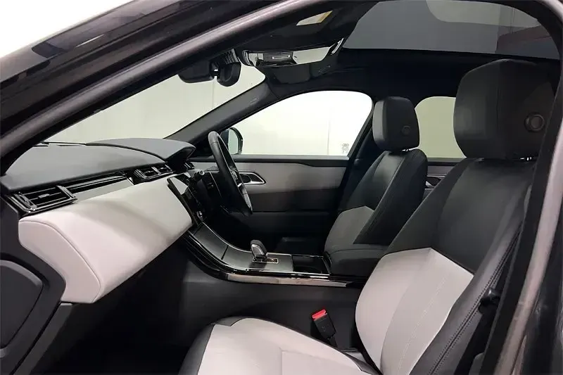 Second-hand Land Rover Range Rover Velar SE Dynamic 246 CP (180 kW) 2024 Gri SUV