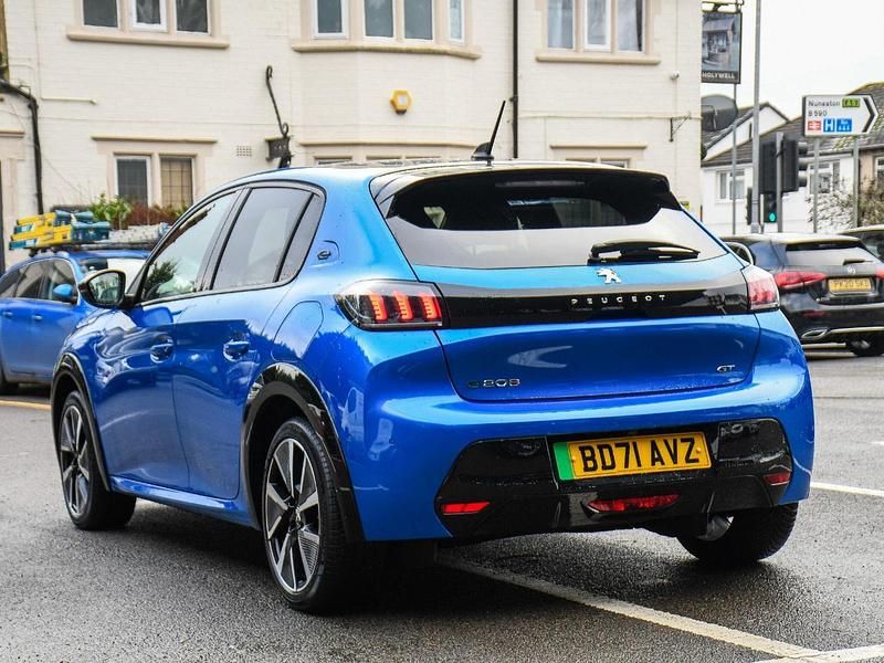 Used Peugeot e-208 GT 98 kW (134 HP) 2021 Blue Hatchback