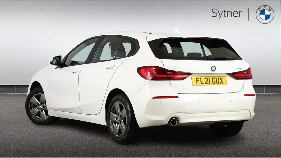 Used BMW 116 Sport Line 114 HP (83 kW) 2021 White Hatchback