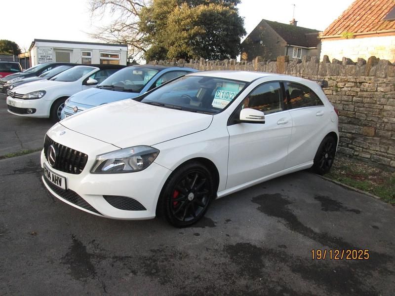 Used Mercedes A200 156 HP (114 kW) 2014 White Hatchback