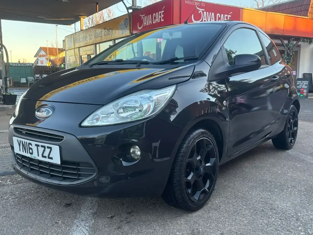Used Ford Ka Zetec 69 HP (50 kW) 2016 Black Hatchback