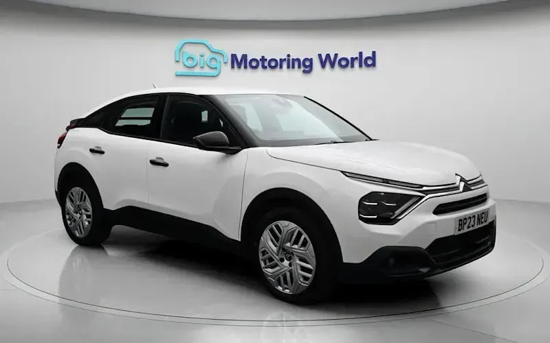Used Citroën C4 PureTech 101 HP (74 kW) 2023 White SUV