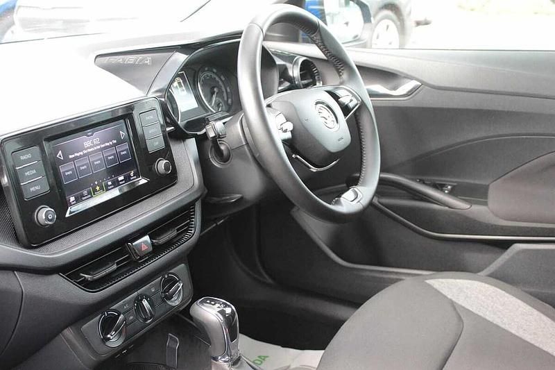 Used Skoda 110 R Comfort 81 HP (59 kW) 2022 Energy blue Hatchback