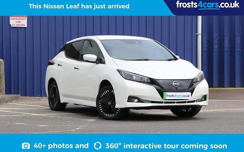 White Used 2022 Nissan Leaf N-Connecta Hatchback | £12,395 (Fair price) - Image 1/4