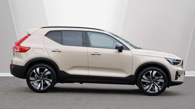 Used Volvo XC40 Ultra 197 HP (144 kW) 2026 SUV