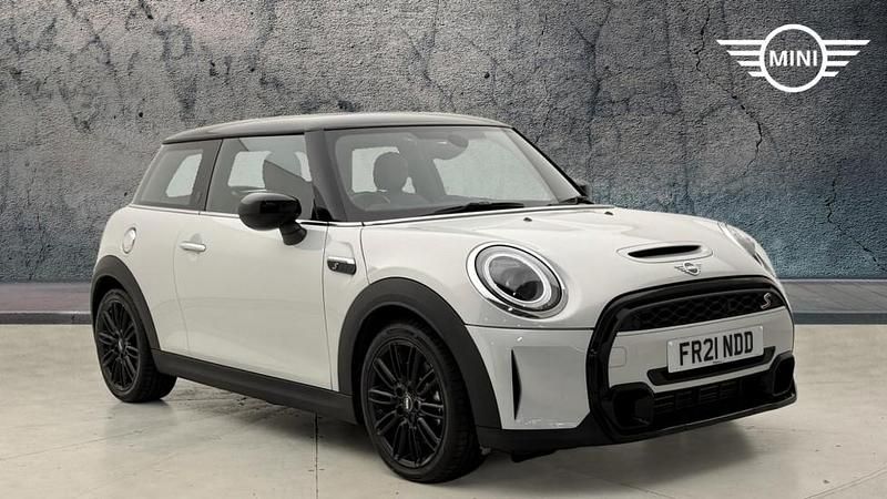 Usado Mini Cooper S Exclusive 176 HP (129 kW) 2021 Prateado Citadino