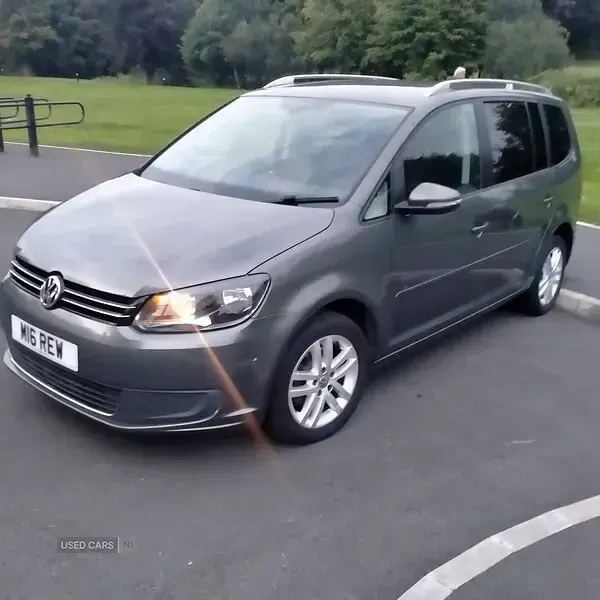 Used VW Touran SE 105 HP (77 kW) 2015 Grey MPV