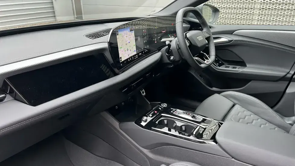 Nuevo Audi A6 e-tron S-Line 269 kW (367 CV) 2025 Gris Familiar