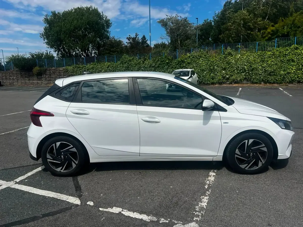 Used Hyundai i20 SE 2021 White Hatchback