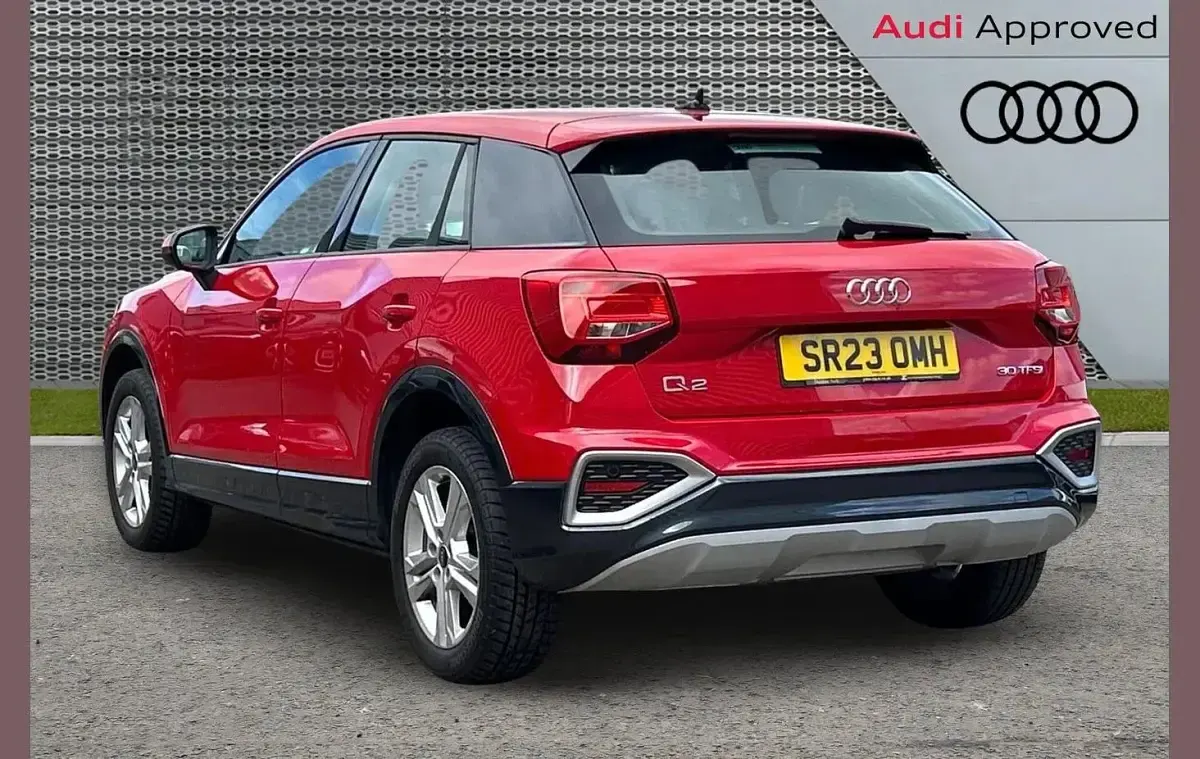 Used Audi Q2 Sport 108 HP (79 kW) 2023 Red SUV