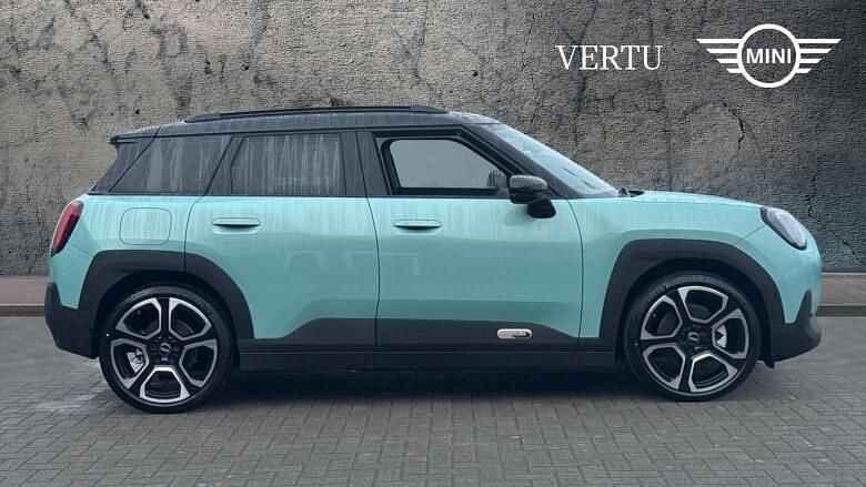 New Mini Aceman Classic 135 kW (184 HP) 2025 SUV