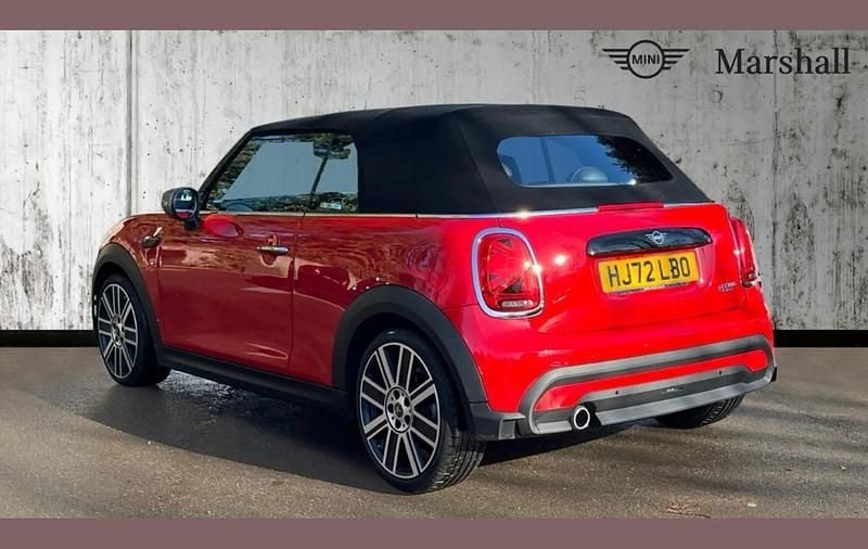 Used Mini Cooper Cabriolet Exclusive 134 HP (98 kW) 2023 Red Cabriolet