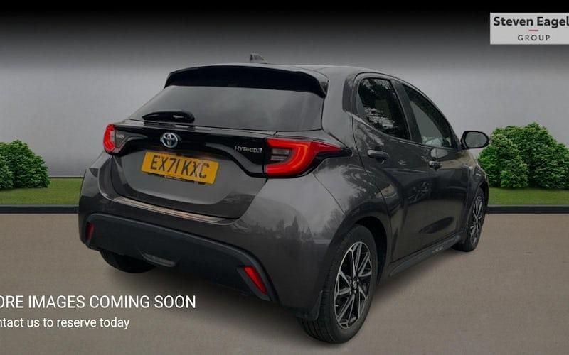 Used Toyota Yaris Hybrid Design 116 HP (85 kW) 2026 Hatchback