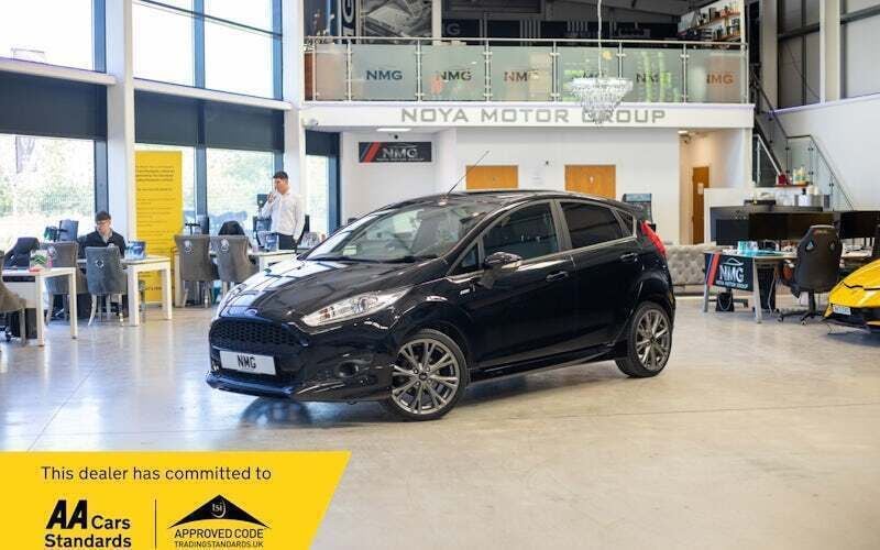 Black Used 2017 Ford Fiesta ST-Line Hatchback | £7,839 (Good price) - Image 1/4