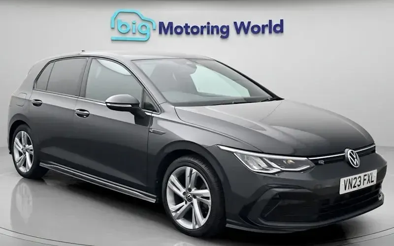 Usado VW Golf VIII R-line 150 CV (110 kW) 2023 Utilitario