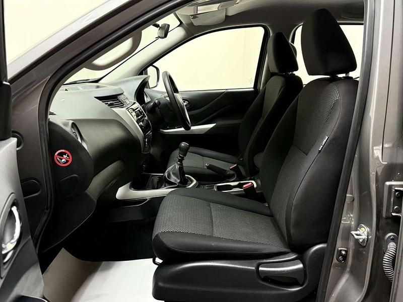 Used Nissan Navara Acenta 2021 Grey Pickup