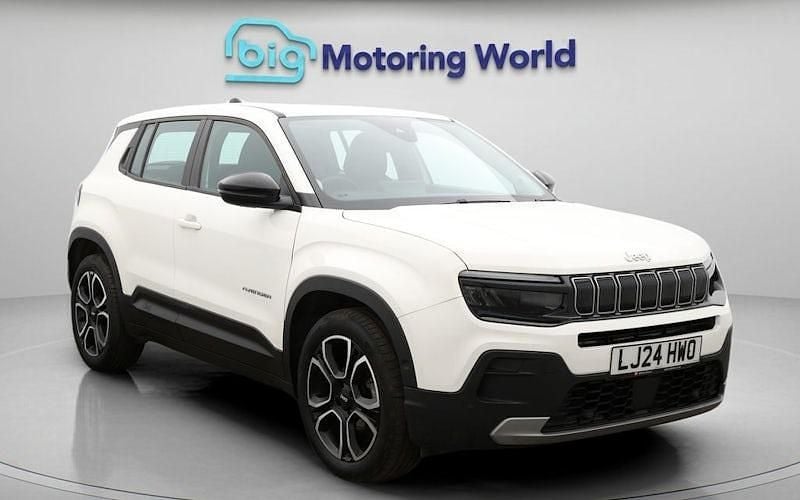 Used Jeep Avenger Altitude 101 HP (74 kW) 2024 White SUV