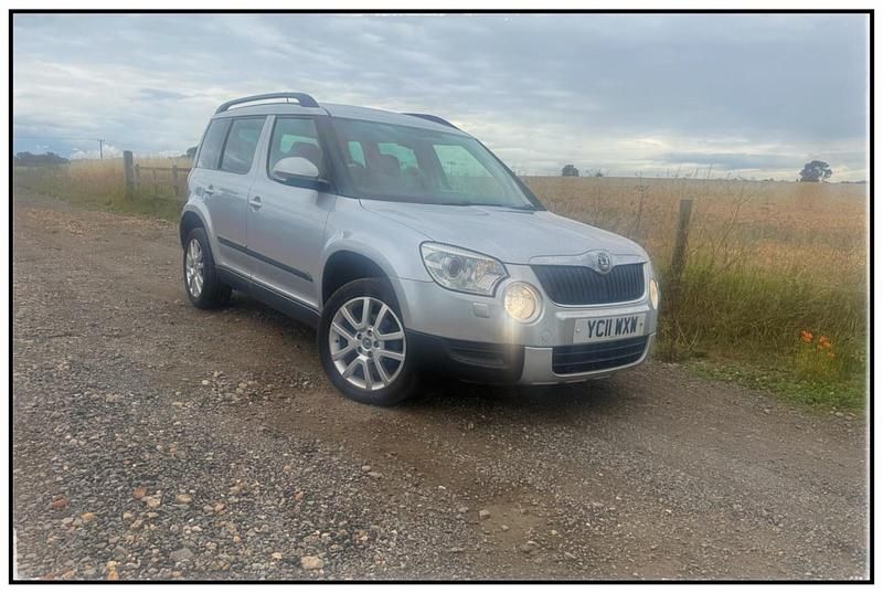 Silver Used 2011 Skoda Yeti Elegance SUV | £3,250 (Fair price) - Image 1/4