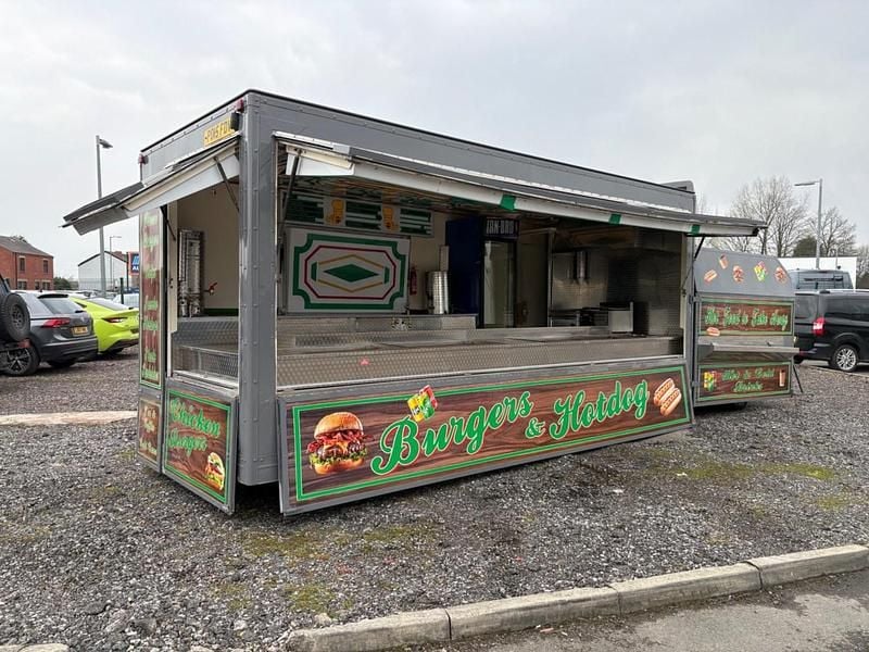 Used Citroën Relay 130 HP (95 kW) 2015 White Van