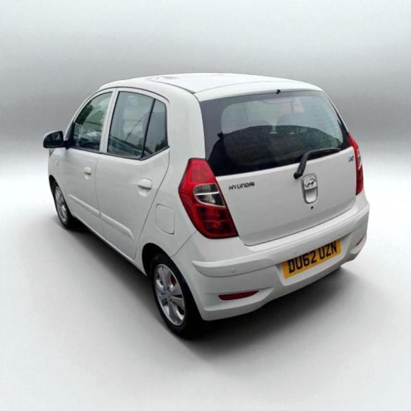 Usado Hyundai i10 Active 85 HP (62 kW) 2012 Branco Citadino