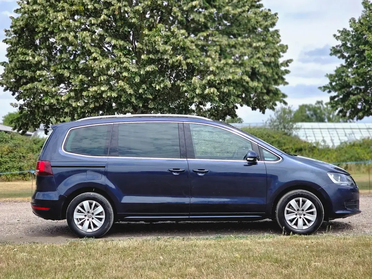 Used VW Sharan SE 2017 Blue MPV