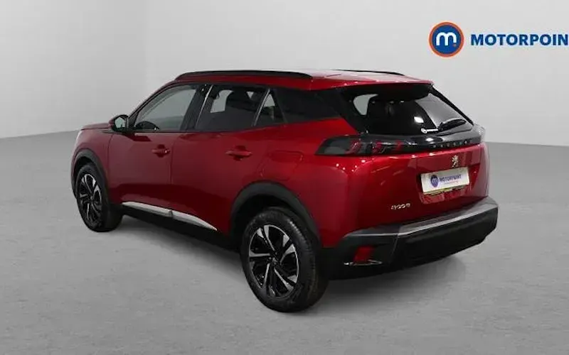 Usado Peugeot 2008 Allure Premium 101 HP (74 kW) 2022 SUV