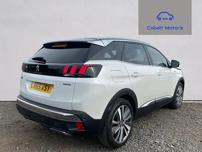 Used Peugeot 3008 Premium 130 HP (95 kW) 2019 White SUV