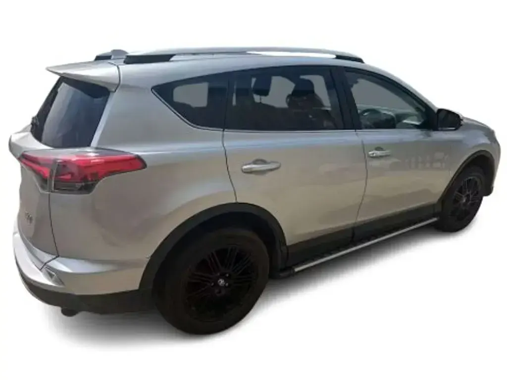 Used Toyota RAV4 151 HP (111 kW) 2016 Silver SUV