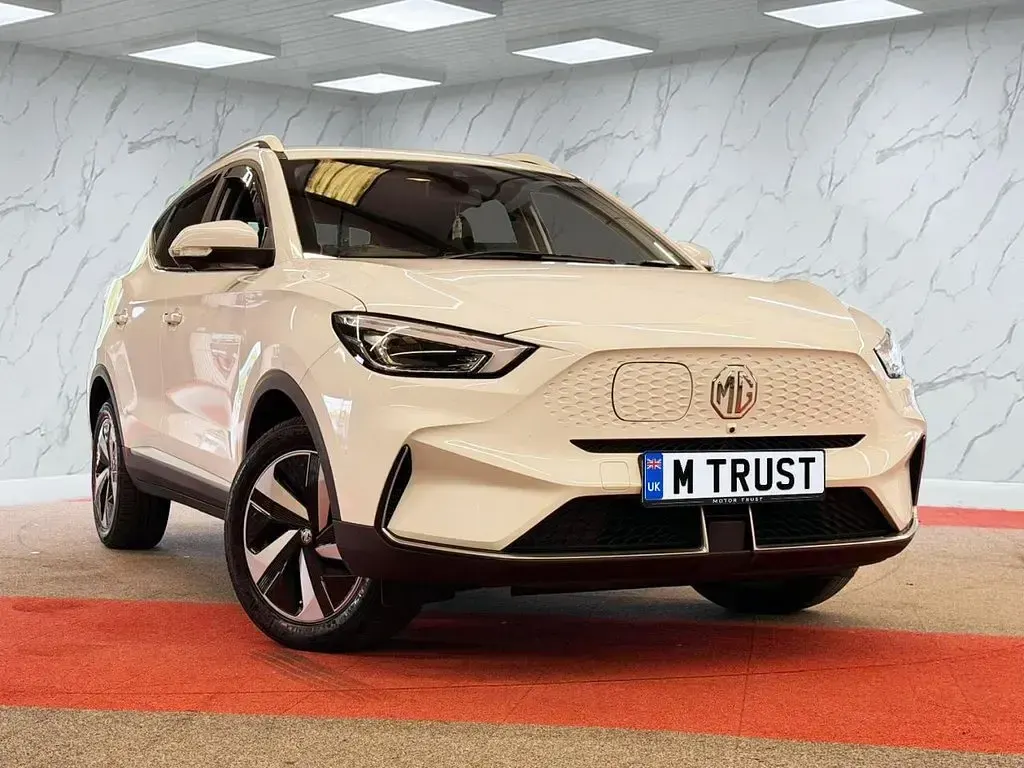 Used MG ZS Trophy Connect 114 kW (156 HP) 2023 White SUV