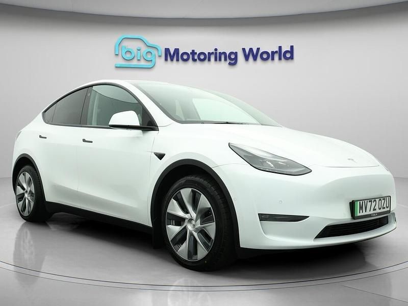 White Used 2022 Tesla Model Y Long Range AWD SUV | £24,700 (Fair price) - Image 1/4