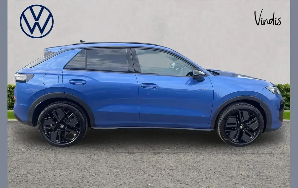 Used VW T-Roc R-line 147 HP (108 kW) 2026 Blue SUV