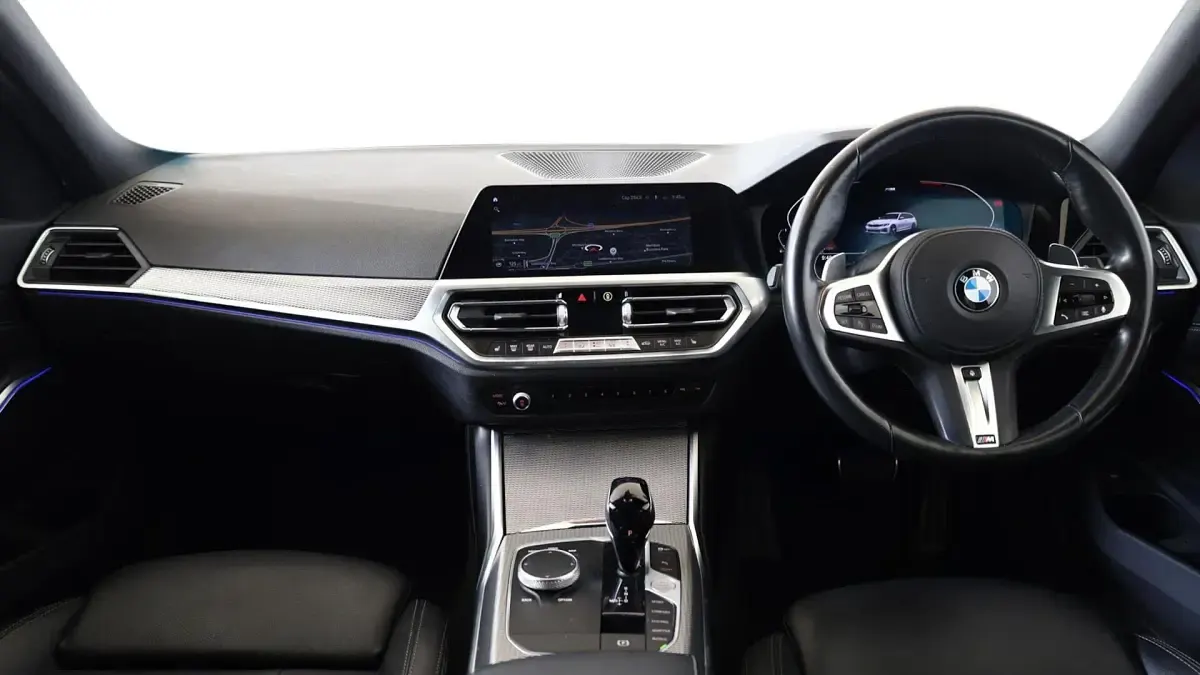 Used BMW 320 M Sport 187 HP (137 kW) 2020 White Estate