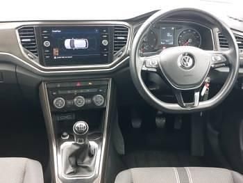 Usado VW T-Roc SE 115 HP (84 kW) 2019 Preto SUV