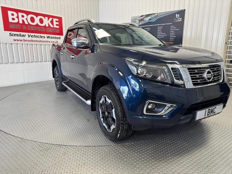 Blue Used 2021 Nissan Navara Tekna Pickup | £12,990 (Fair price) - Image 1/3