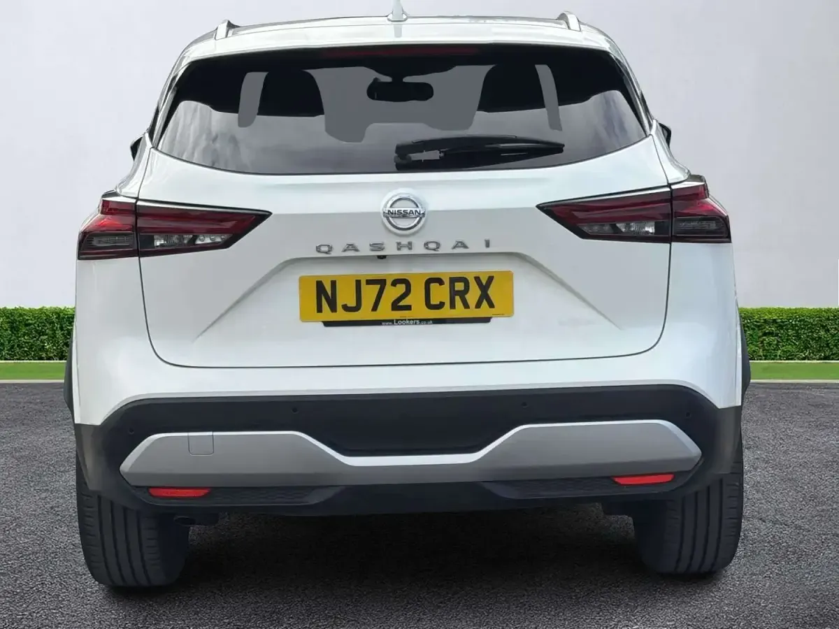 Used Nissan Qashqai Tekna 158 HP (116 kW) 2022 White SUV