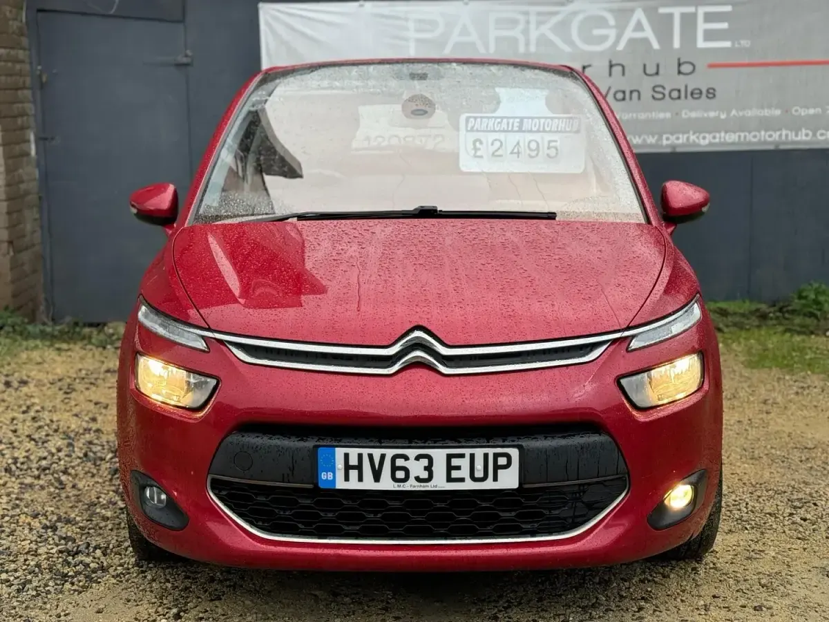 Used Citroën C4 Picasso Exclusive 2014 Red MPV